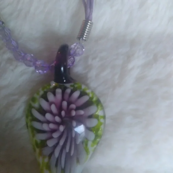RELISTED🎉Host Pick 9/11 NWOT Purple Calla Lily Green Glass Flower Pendant - Picture 11 of 15